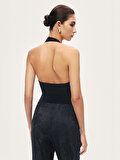 Nocturne Aksesuarlı Halter Yaka Body