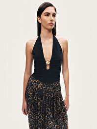 Taş Aksesuar Detaylı Bluz