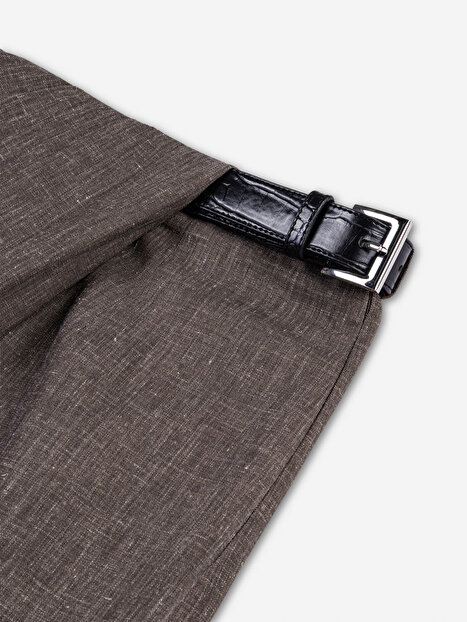 Asimetrik Pile Detaylı Pantolon