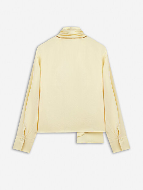 Şal Yaka Bluz