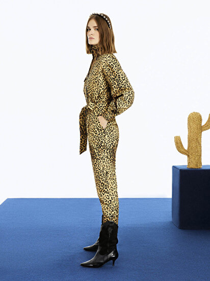 Leopar Desenli Kuşaklı Tulum