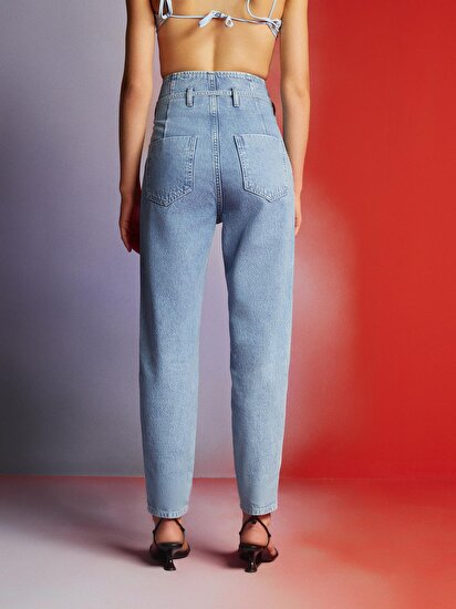 Taş Detaylı Mom Jean Pantolon