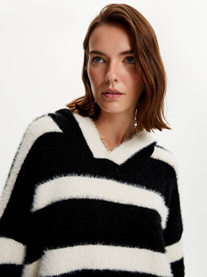 Kapüşonlu Oversize Kazak