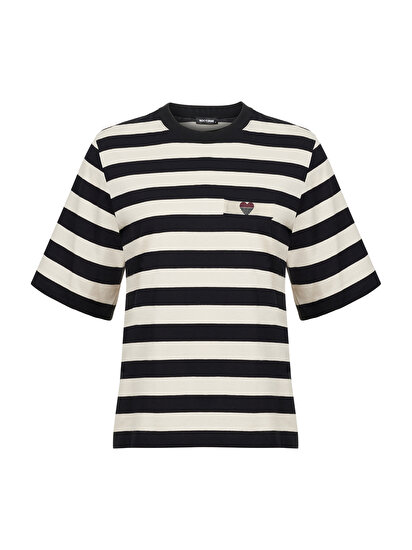 Kalp Baskılı T-Shirt