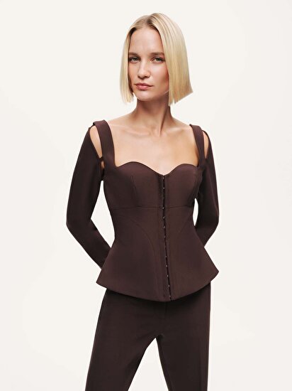 Korse Tasarımlı Bluz
