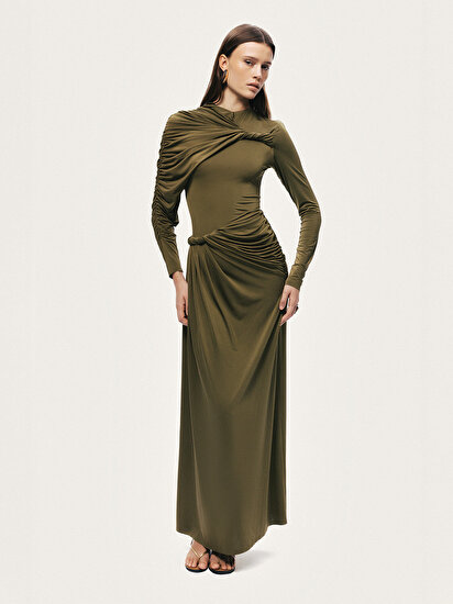 Drape ve Burgu Detaylı Maxi Elbise