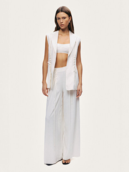 Kuş Gözü Detaylı Geniş Paça Pantolon