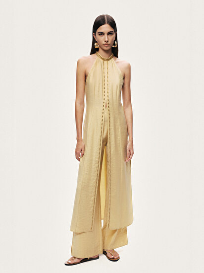 Zımba Detaylı Yırtmaçlı Bluz