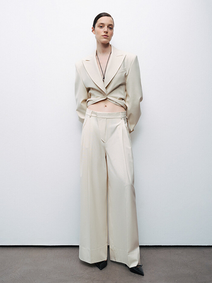 Nocturne Asimetrik Pat Detaylı Pantolon