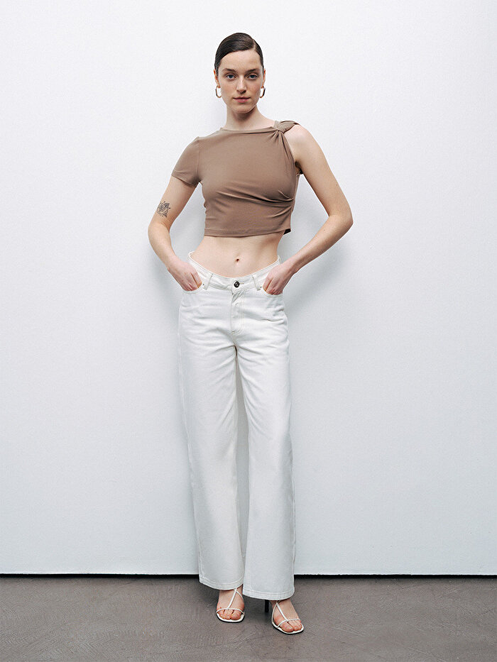 Nocturne Burgu Detaylı Crop Top