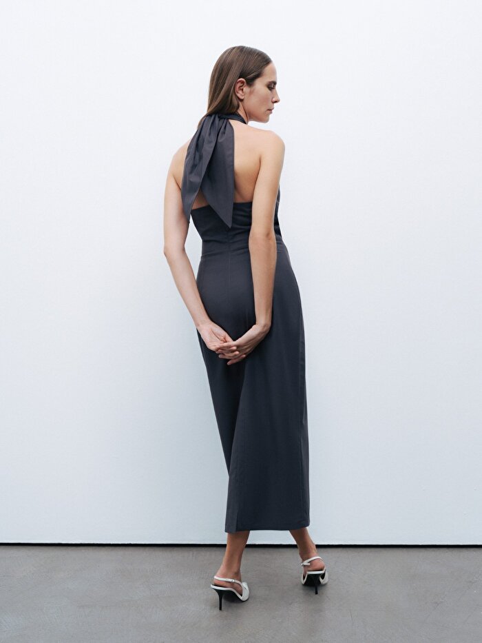 Nocturne Boyundan Bağlamalı Midi Elbise