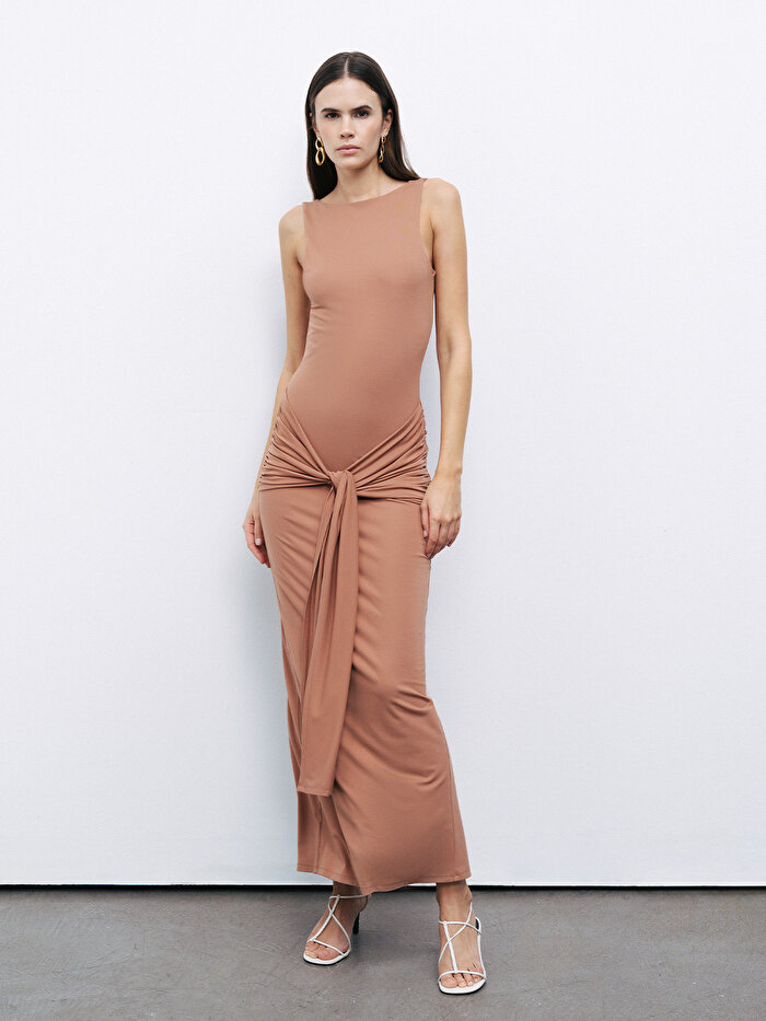 Nocturne Sırt Dekolteli Maxi Elbise