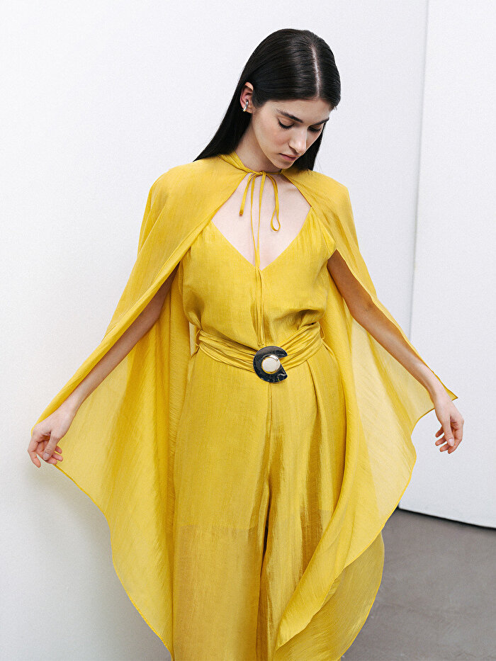 Nocturne Asimetrik Tasarımlı Pelerin