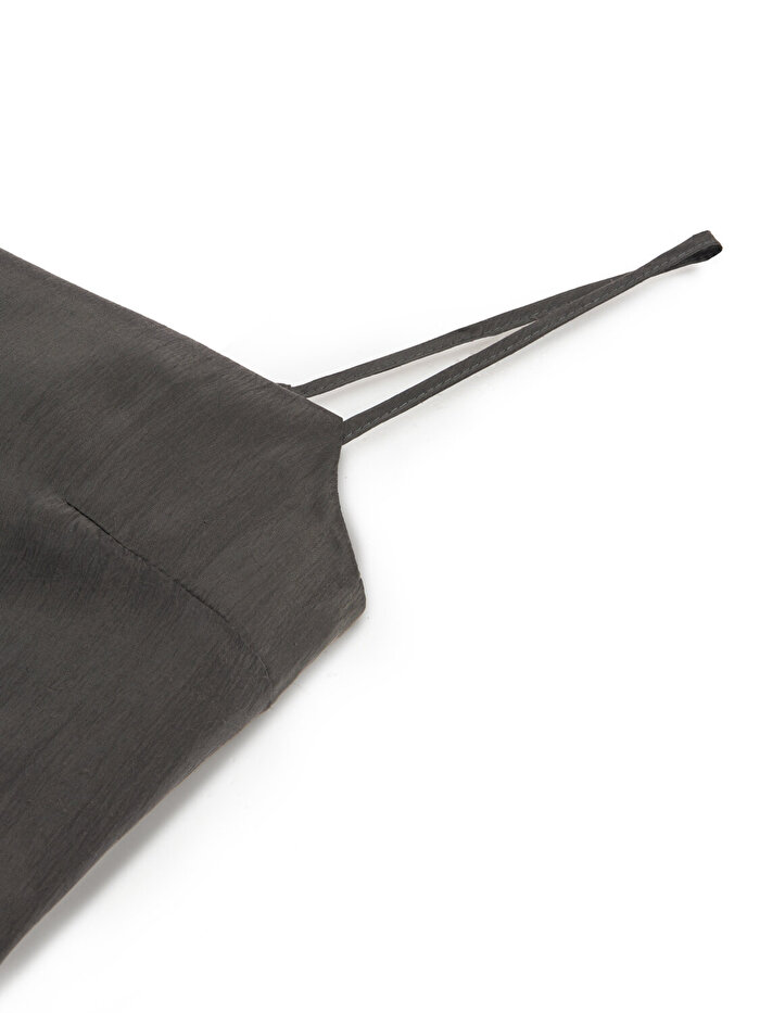 Nocturne Yırtmaçlı Askılı Bluz