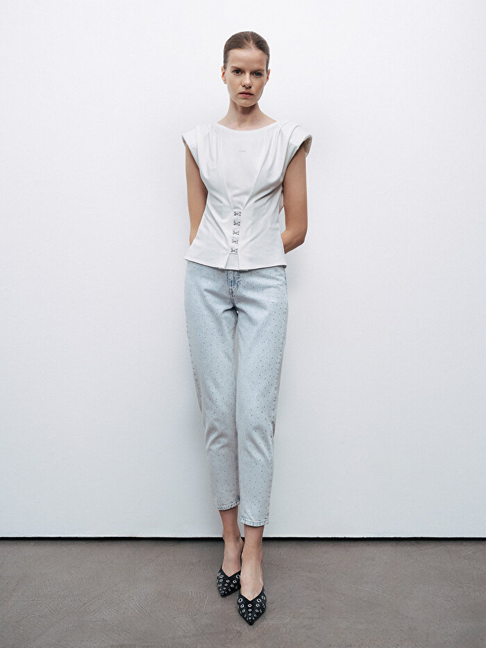 Nocturne Agraf Aksesuar Detaylı Tişört