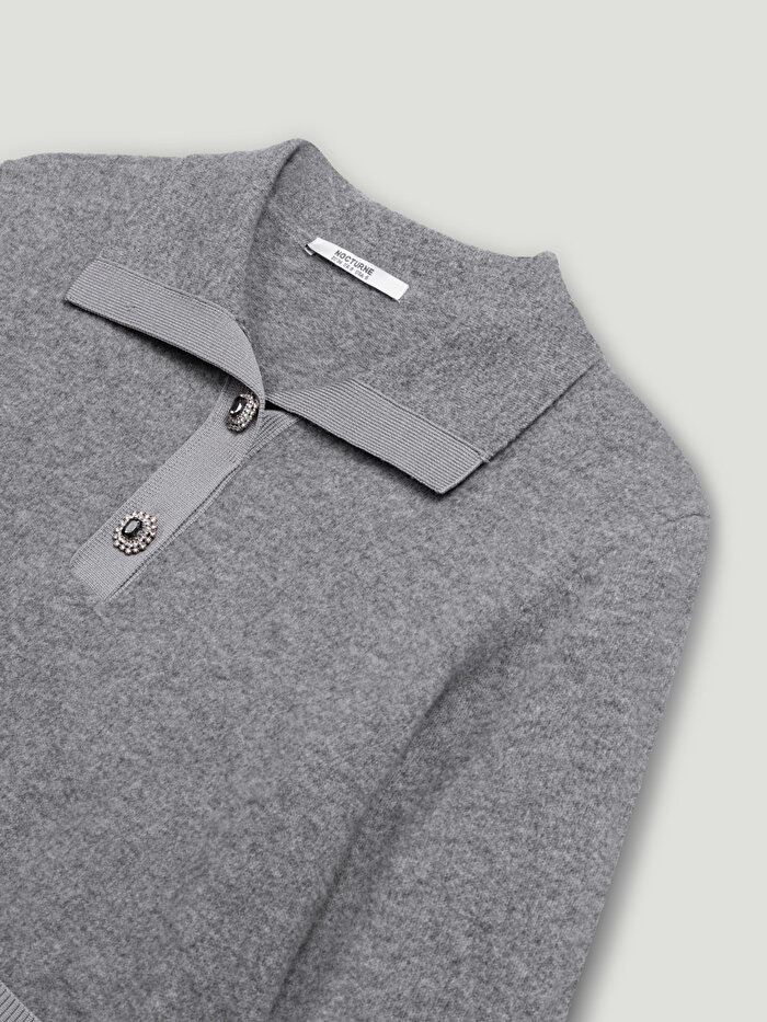 Nocturne Düğme Aksesuarlı Triko