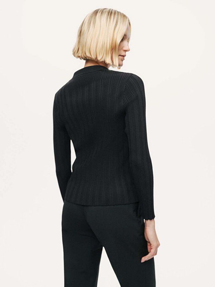 Nocturne Çiçek Detaylı Triko