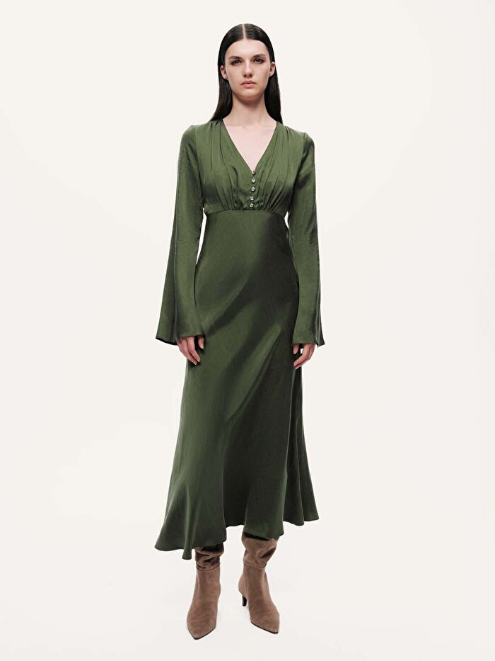 Nocturne Kristal Düğme Aksesuarlı Maxi Elbise