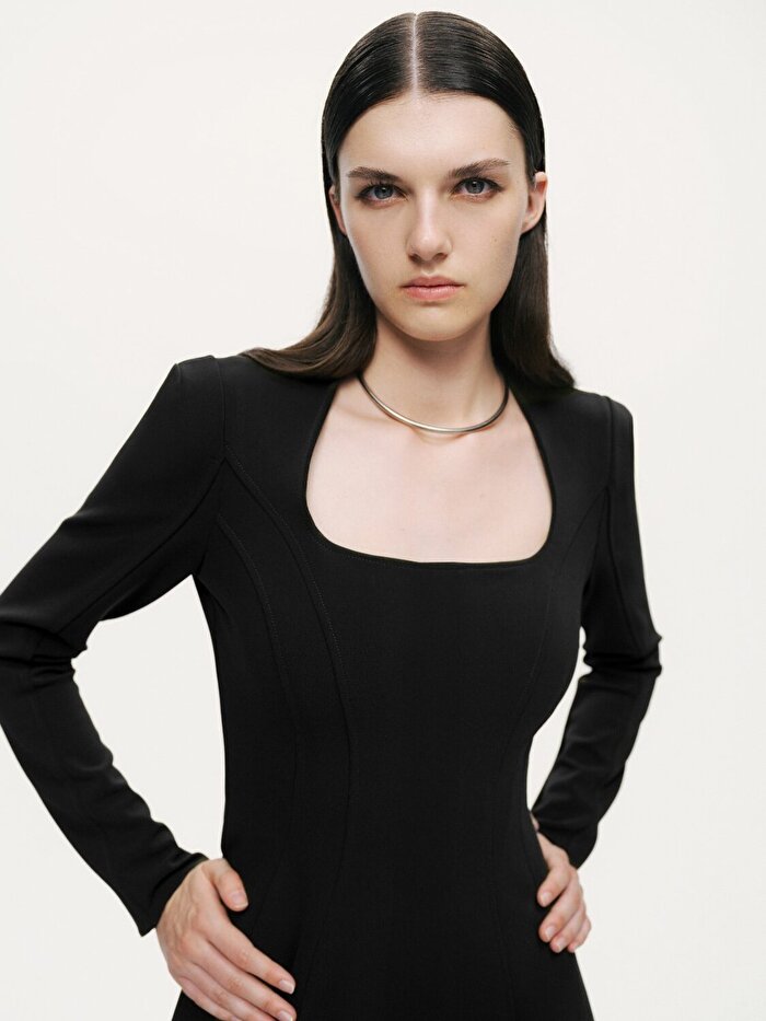 Nocturne Kare Yaka Vatkalı Mini Elbise