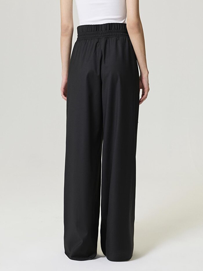 Nocturne Elastik Bel ve Bağcık Detaylı Pantolon