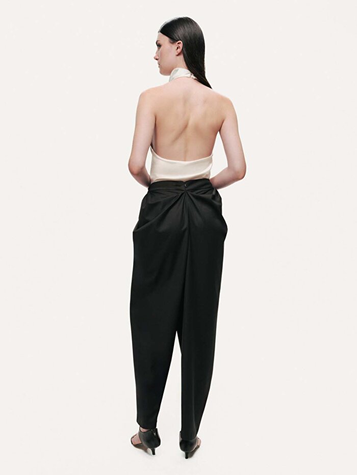 Nocturne Aksesuar Detaylı Pileli Pantolon