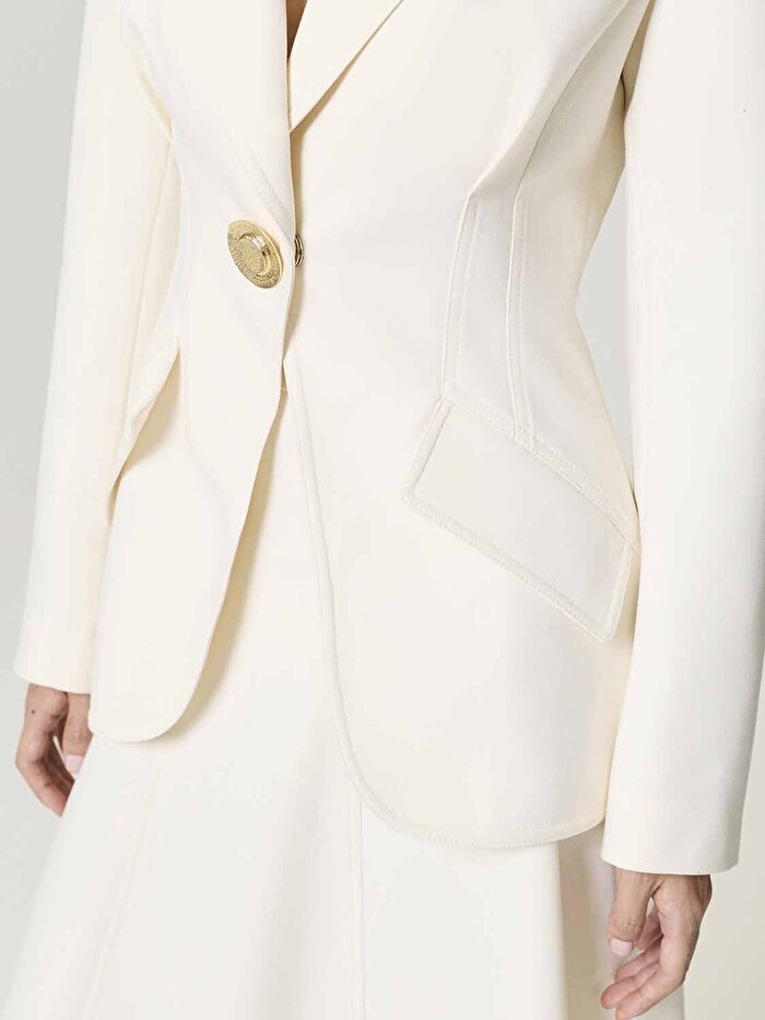 Nocturne Gold Aksesuarlı Vatkalı Ceket