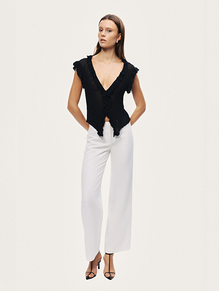 Nocturne Fırfır Detaylı V Yaka Triko