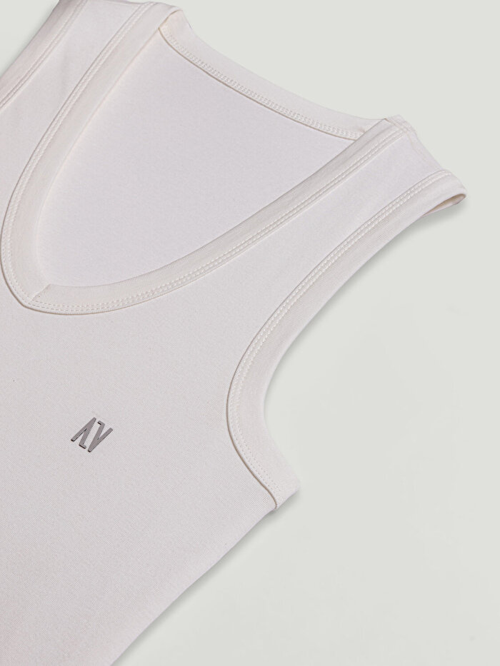 Nocturne V Yaka Kolsuz Tişört