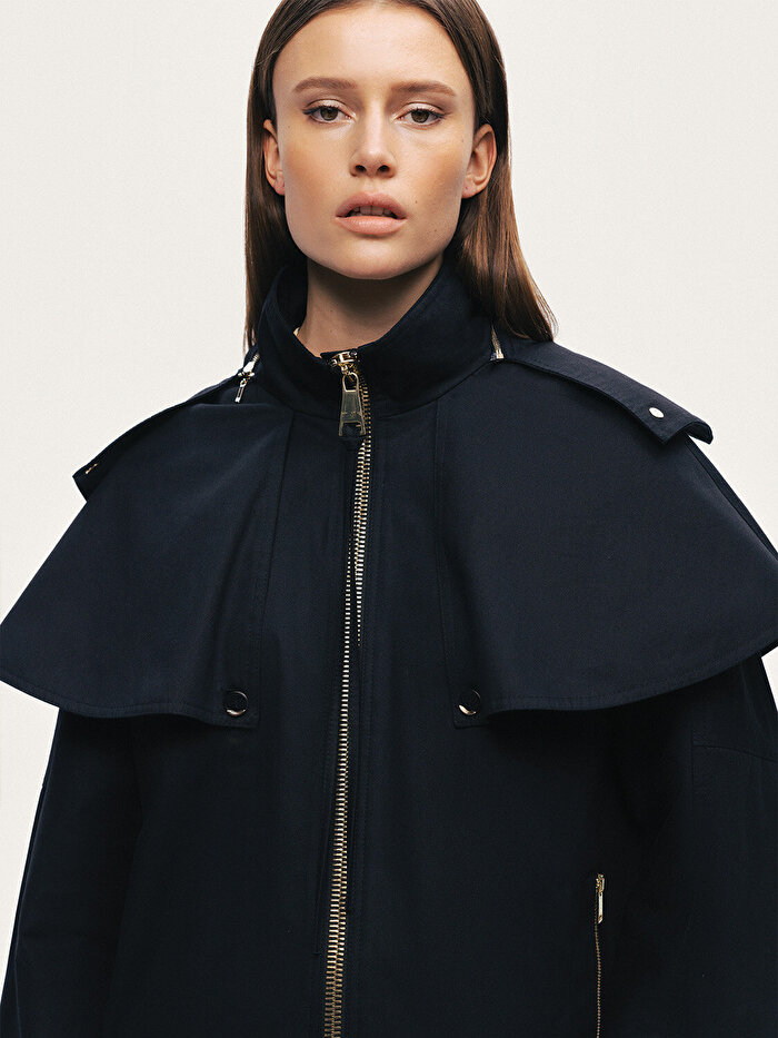 Nocturne Pelerin Detaylı Kapüşonlu Trençkot