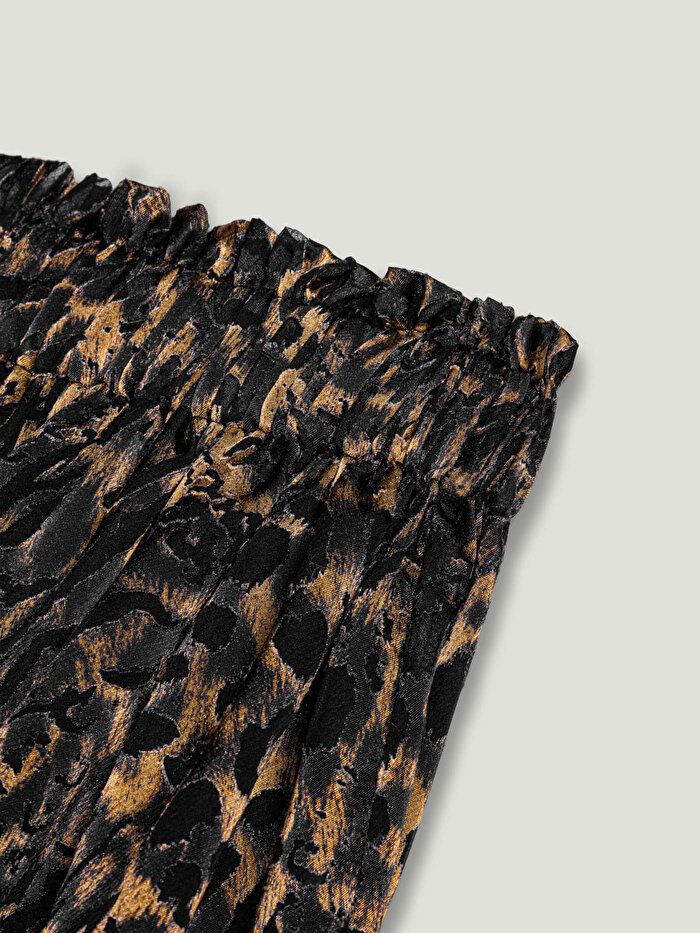 Nocturne Leopar Desenli Dökümlü Şort