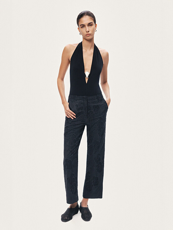 Nocturne Aksesuarlı Halter Yaka Body