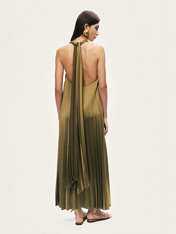 Nocturne Aksesuar Detaylı Pileli Maxi Elbise