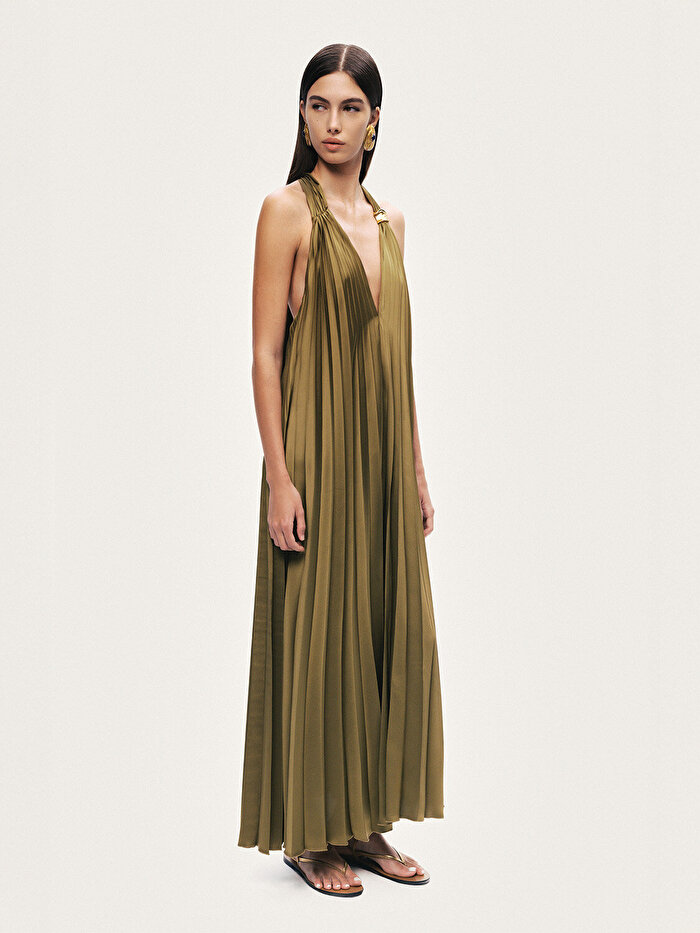 Nocturne Aksesuar Detaylı Pileli Maxi Elbise