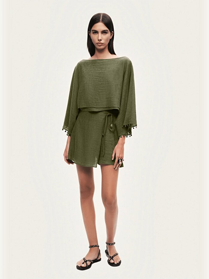 Nocturne Aksesuar Detaylı Kayık Yaka Bluz