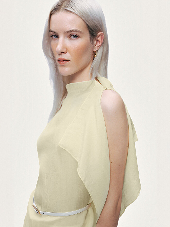 Nocturne Kemer Detaylı Asimetrik Bluz