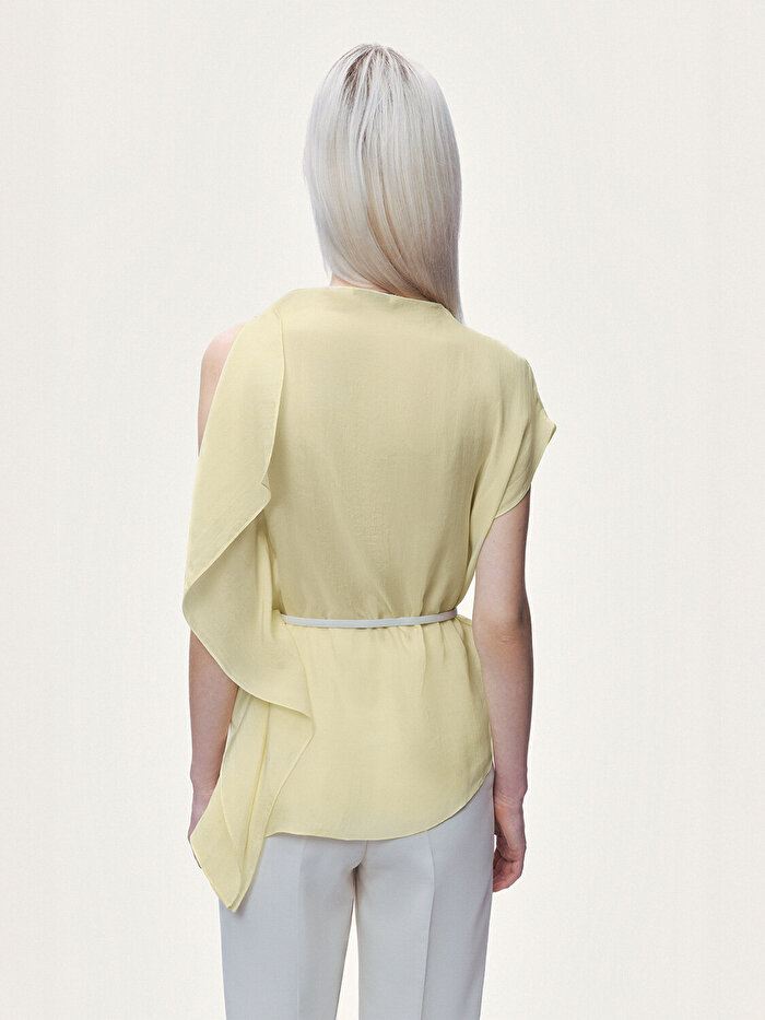 Nocturne Kemer Detaylı Asimetrik Bluz