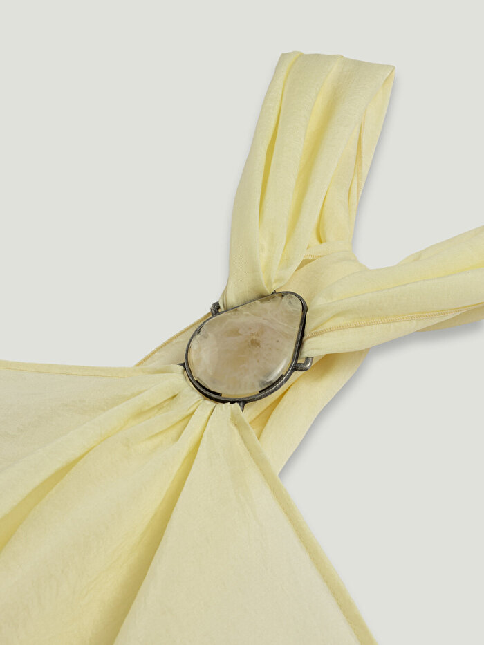 Nocturne Aksesuar Detaylı Asimetrik Bluz