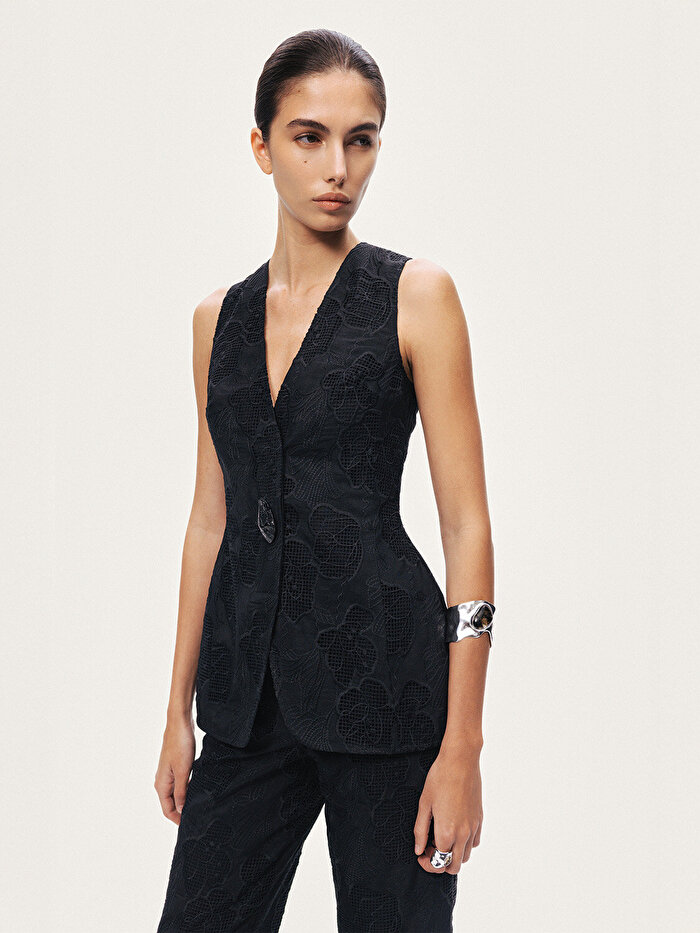 Nocturne Aksesuarlı Brode Detaylı Yelek