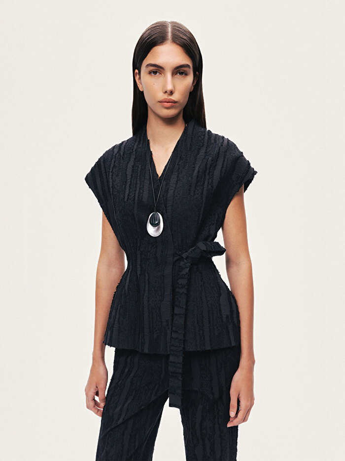 Nocturne Bağlamalı Jakar Detaylı Yelek