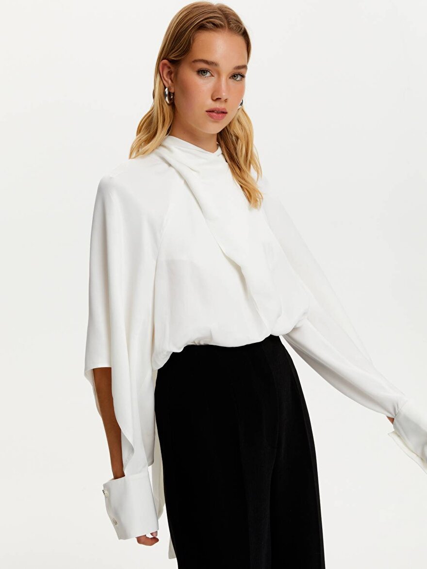 Nocturne Taş Düğmeli Çıtçıtlı Bluz