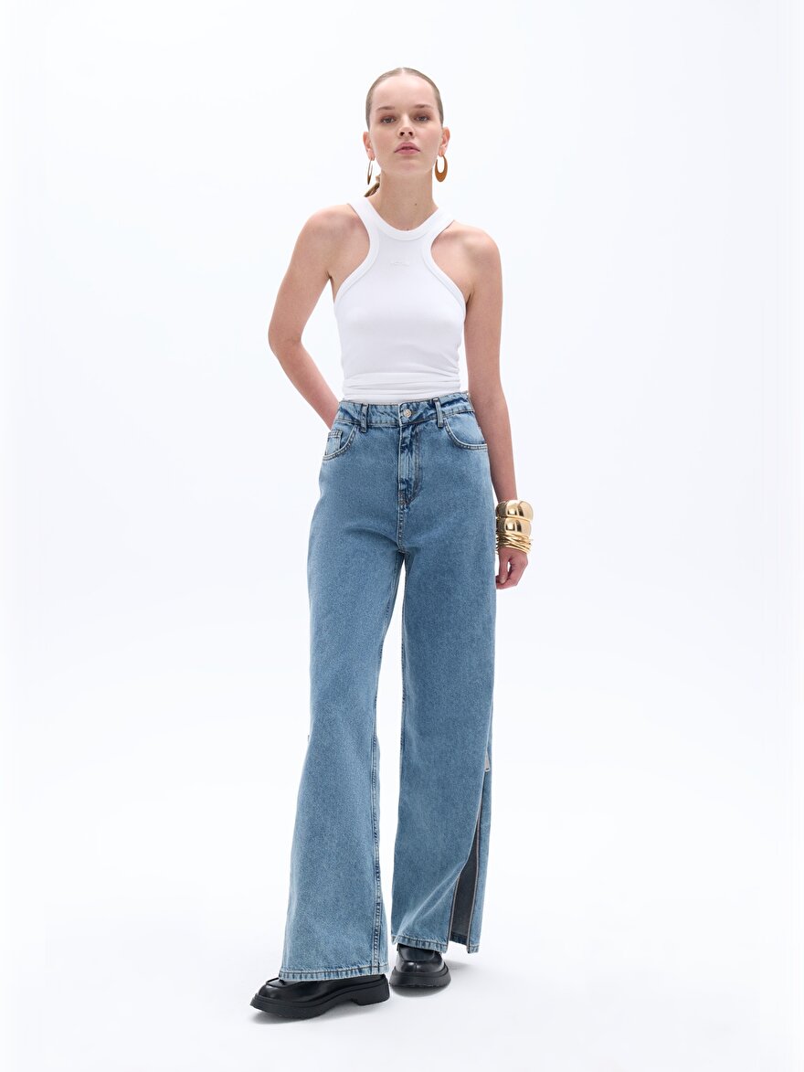 Nocturne Halter Yaka Crop Top