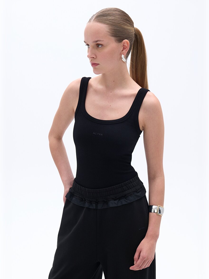 Nocturne Baskı Detaylı Askılı Crop Top