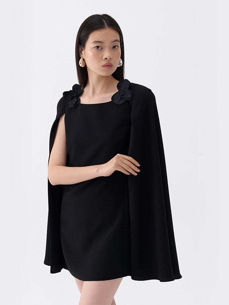 Nocturne Pelerin Kol Mini Elbise