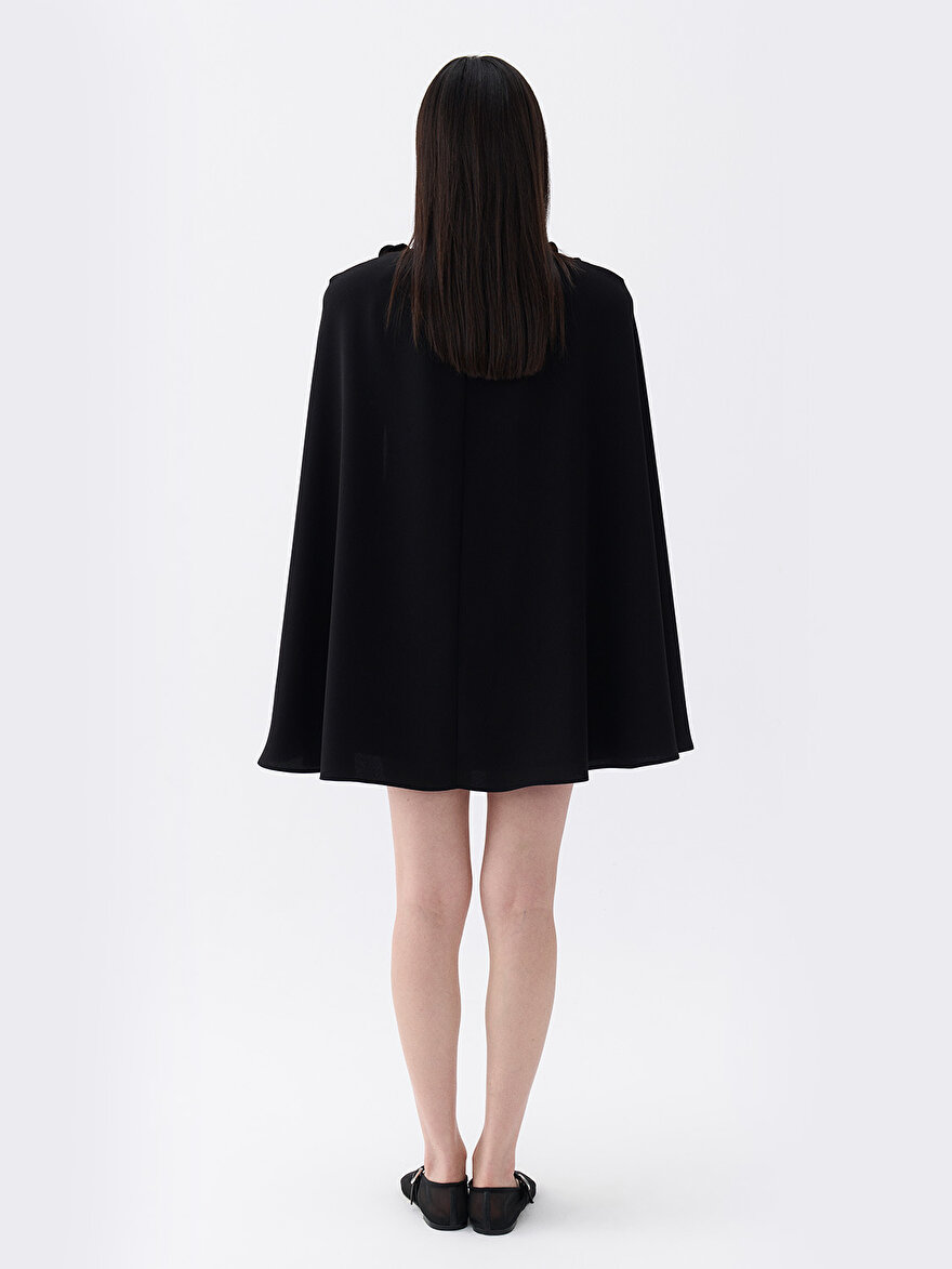 Nocturne Pelerin Kol Mini Elbise