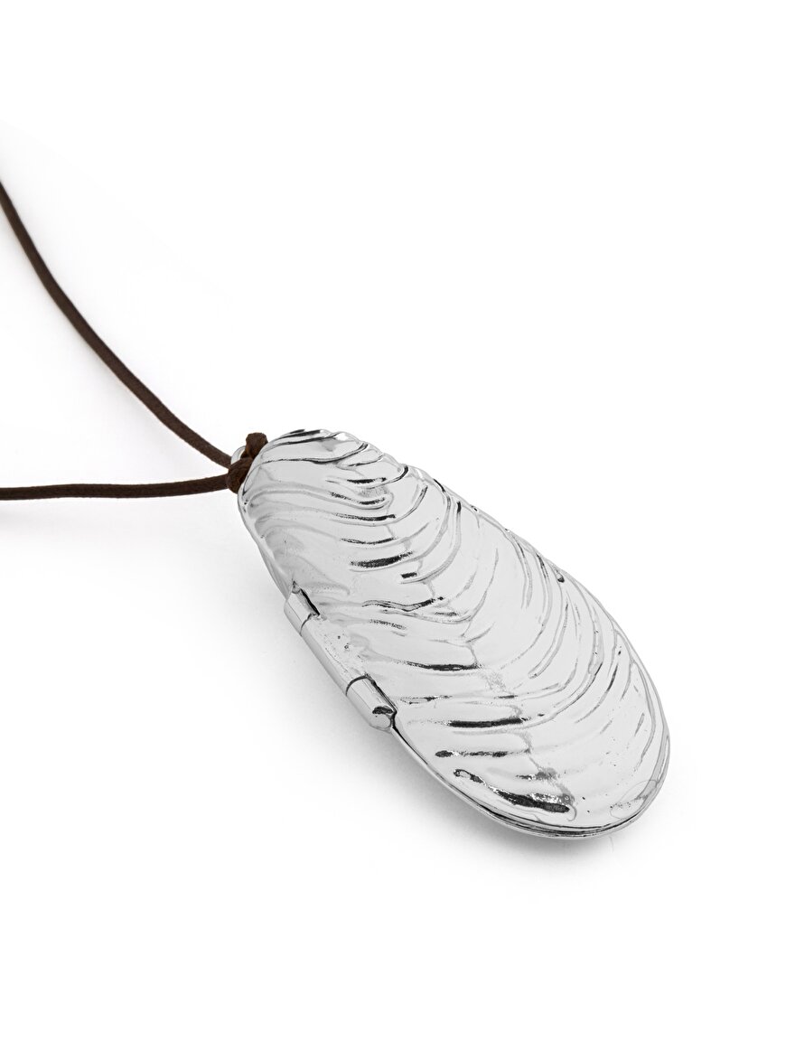 Nocturne İstiridye Aksesuarlı Kolye