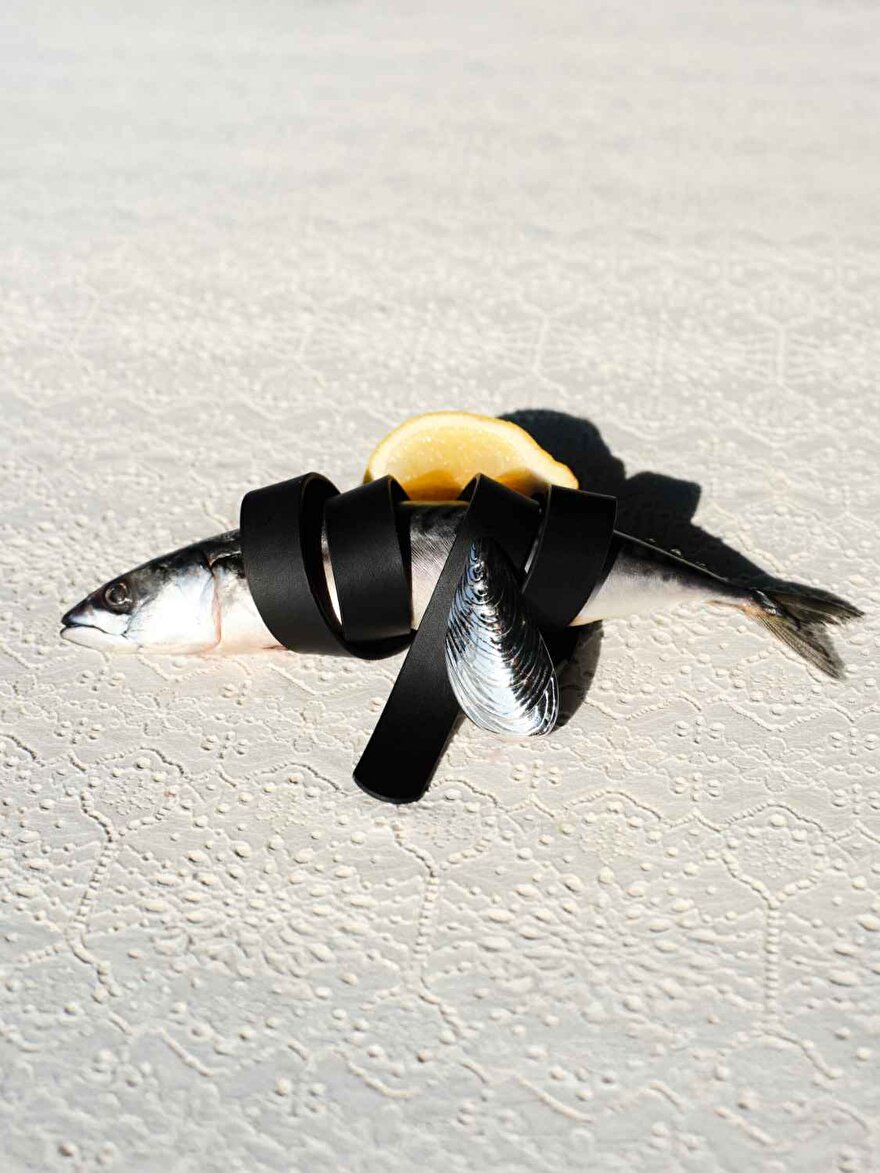 Nocturne İstiridye Aksesuarlı Kemer