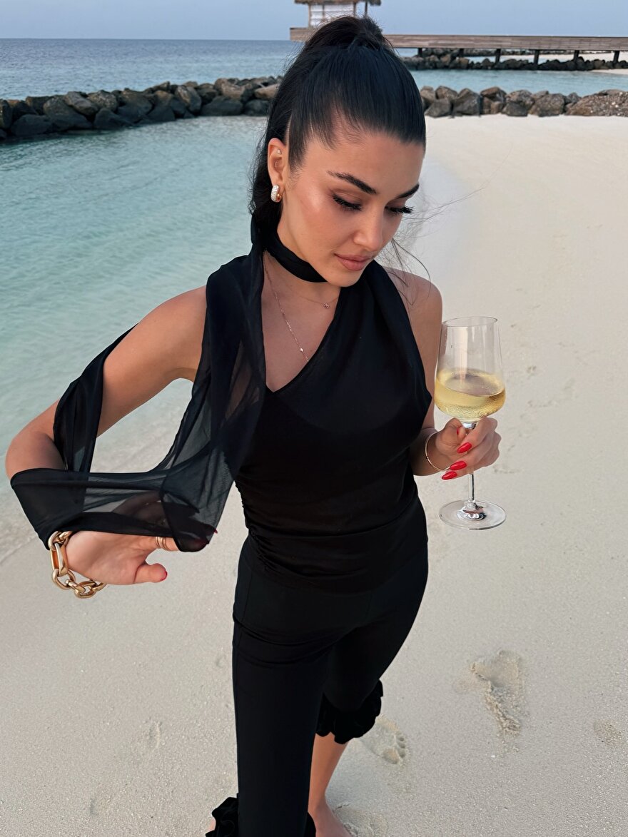 Nocturne Şal Tasarımlı Bluz