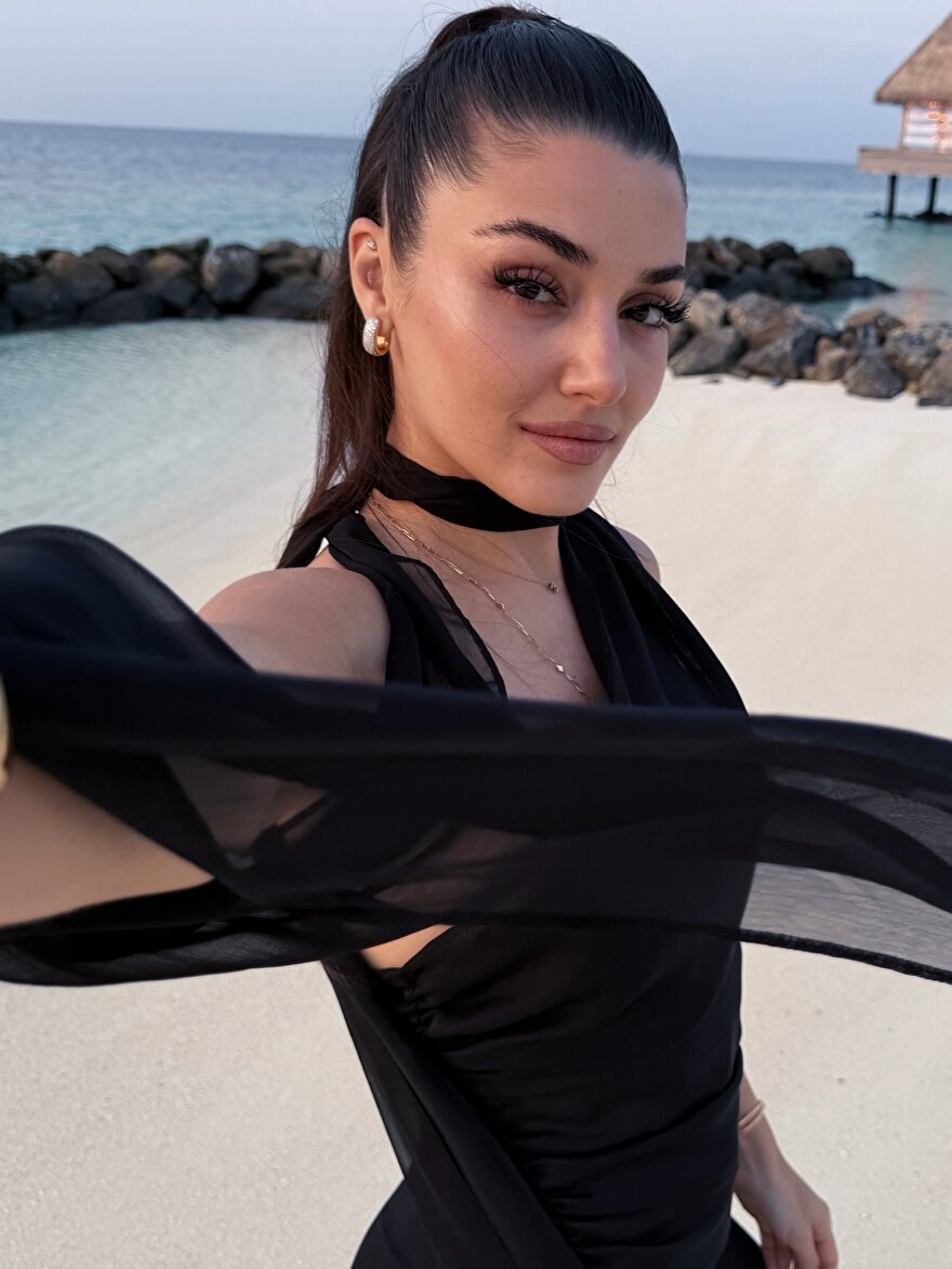 Nocturne Şal Tasarımlı Bluz