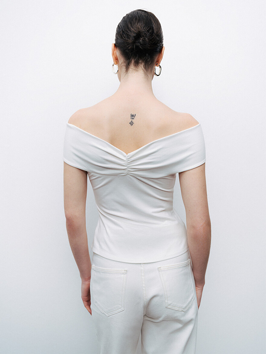 Nocturne Burgu Detaylı Bluz