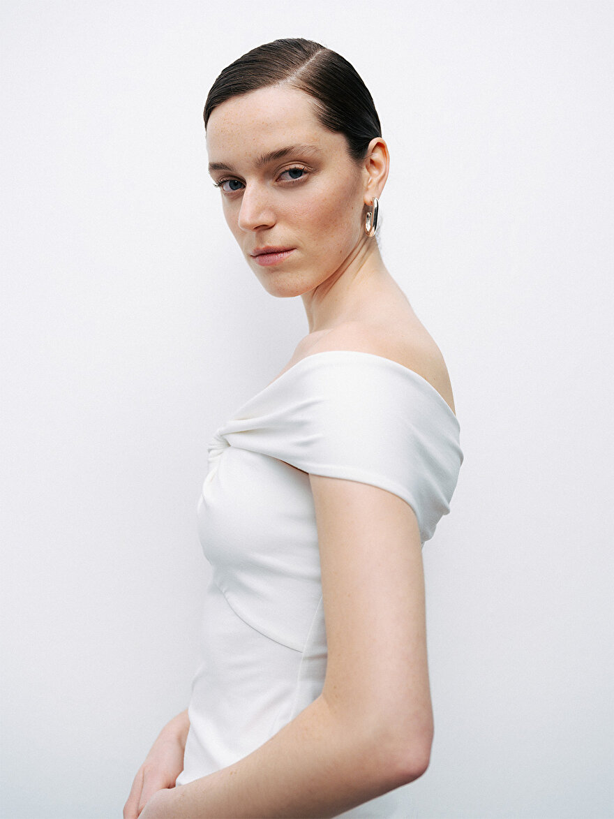 Nocturne Burgu Detaylı Bluz